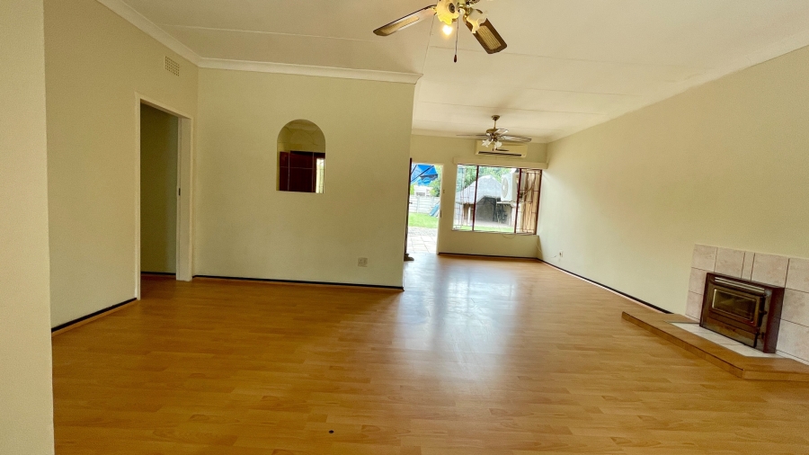 3 Bedroom Property for Sale in La Hoff North West